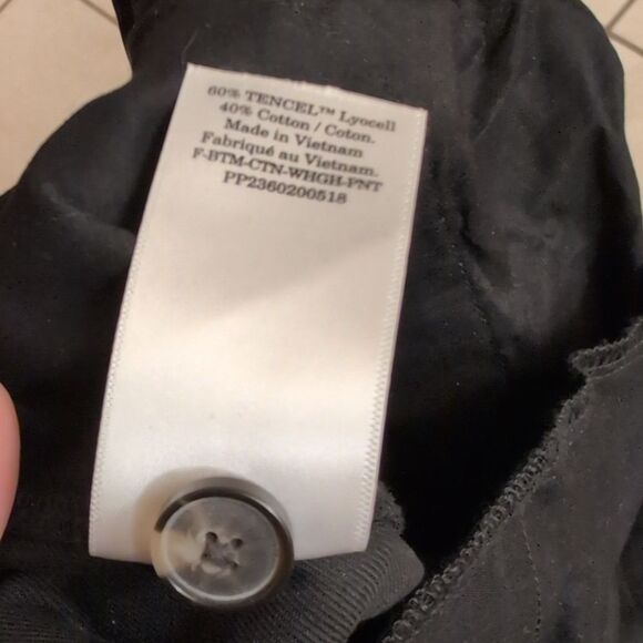 Everlane The Draper Wide Leg Pants Buttersmooth Black size 2R - Picture 5 of 12